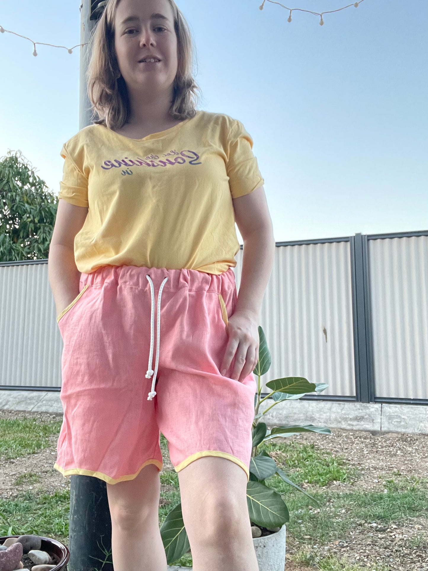 Wavy Shorts - in Pink