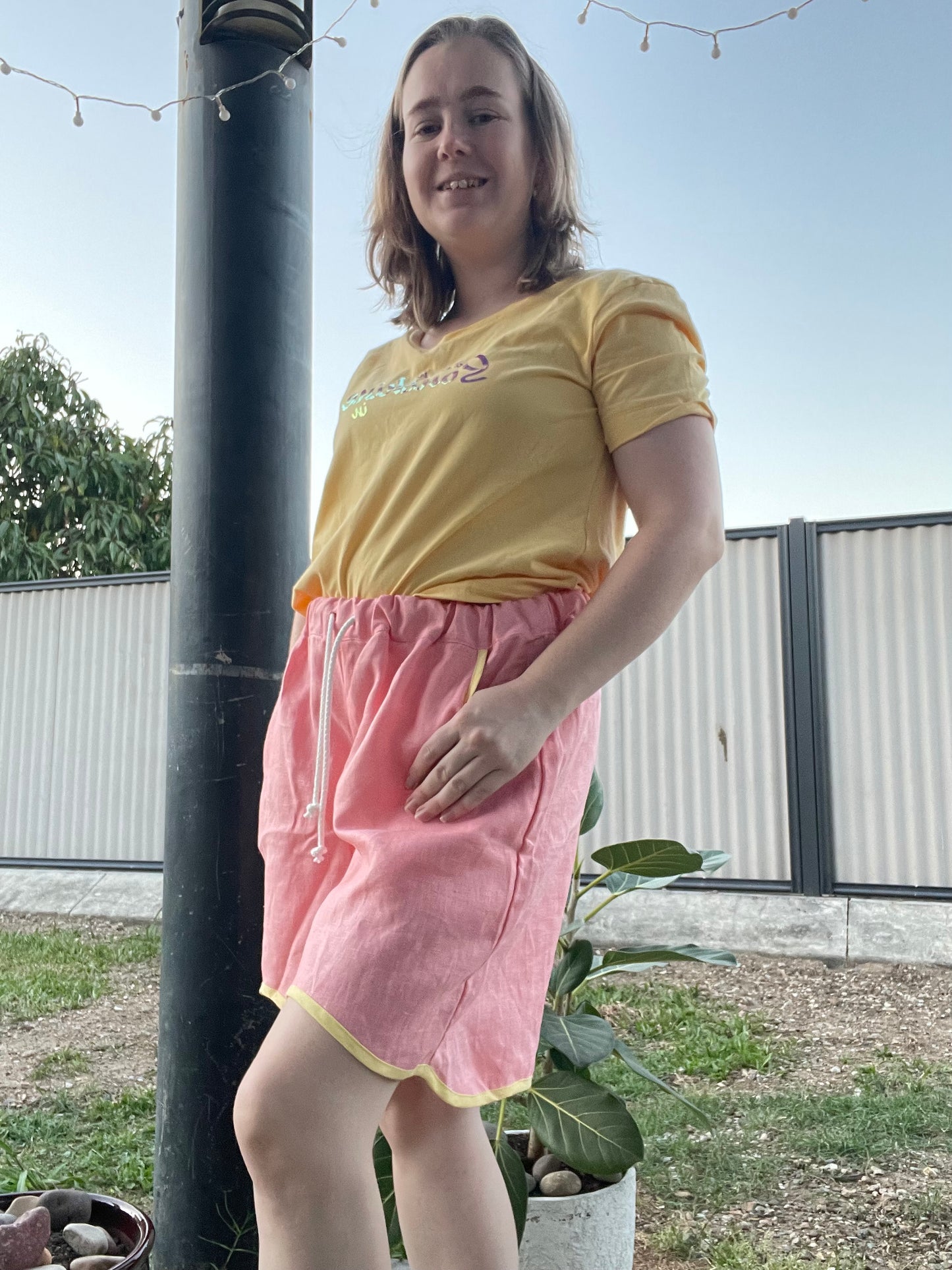 Wavy Shorts - in Pink